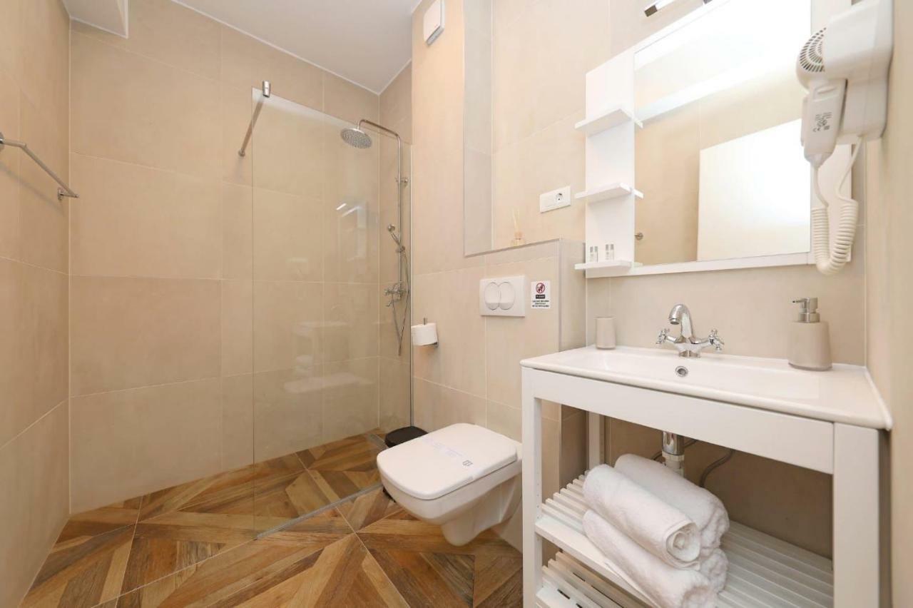 Redstone Luxury Apartments Sveta Nedelja  Buitenkant foto